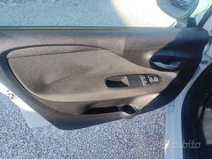 Fiat Punto 2014 photo 5