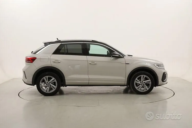 Volkswagen T-Roc 2023 photo 3