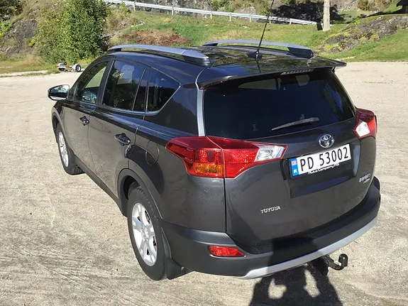 Toyota Rav4 2015 photo 2