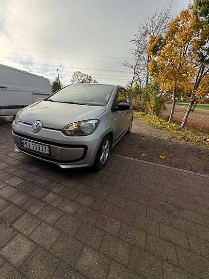 Volkswagen Up 2015 photo 2