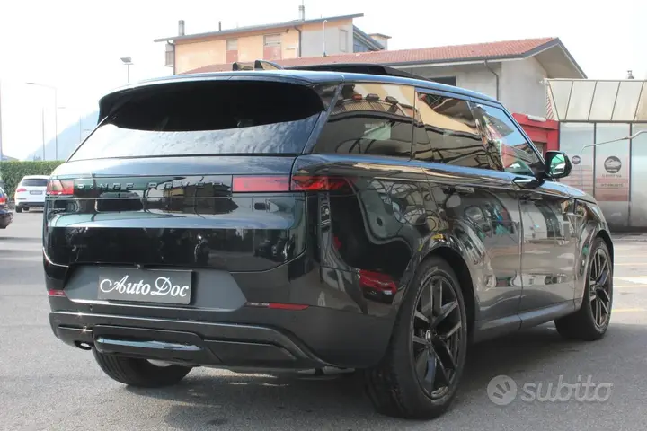 Land Rover Range Rover Sport 2025 photo 4