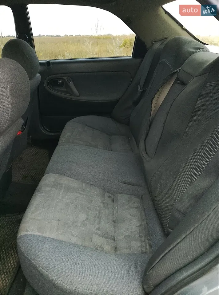 Mazda 626 1996 photo 5