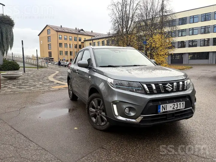 Suzuki Vitara 2022 photo 2