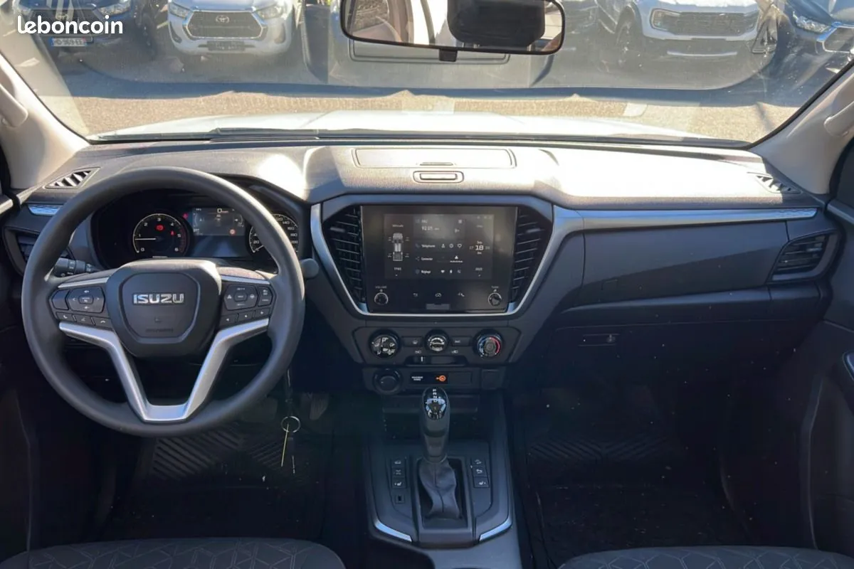 Isuzu D-Max 2025 photo 3