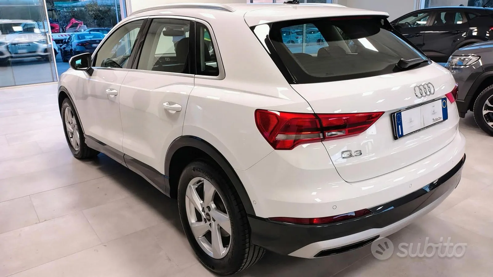 Audi Q3 2022 photo 2
