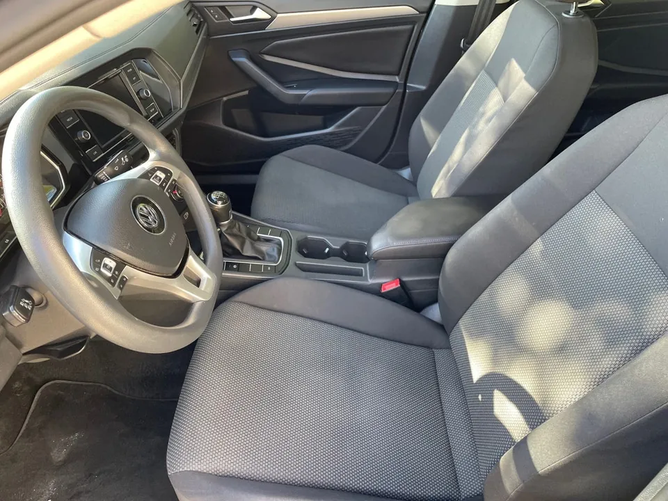 Volkswagen Jetta 2019 photo 3