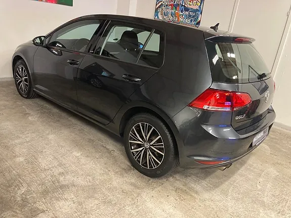 Volkswagen Golf 2017 photo 2