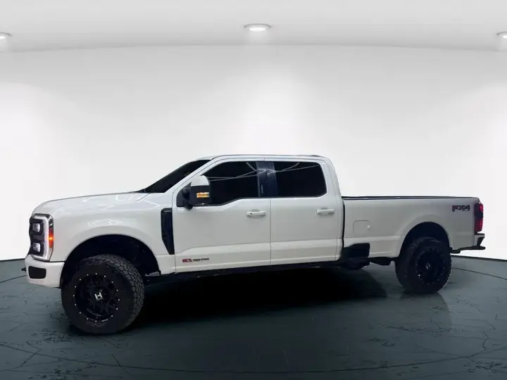 Ford F350 2023 photo 3