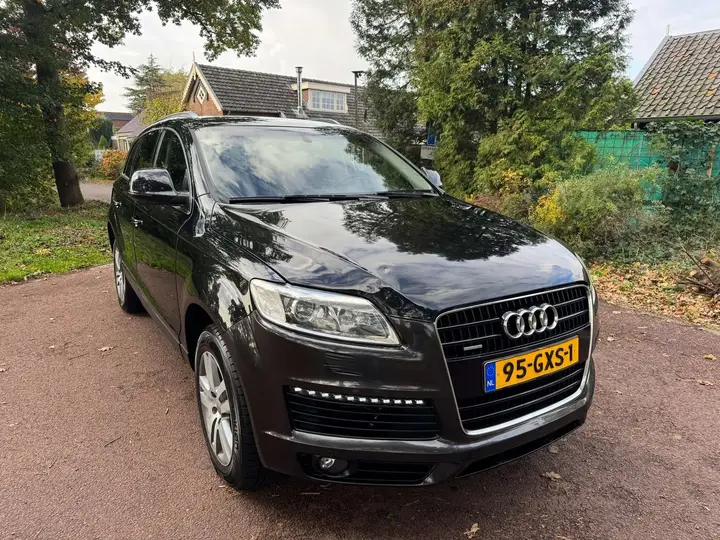 Audi Q7 2008 photo 3