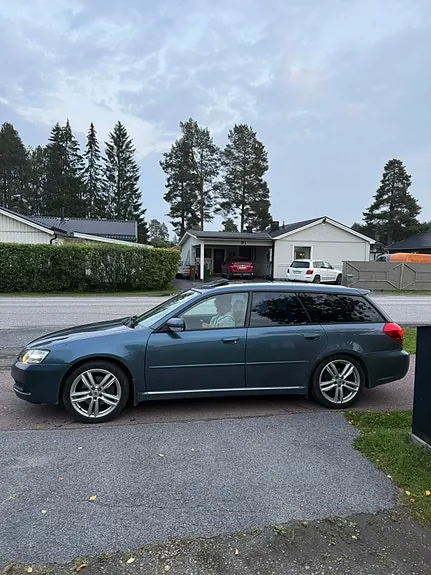 Subaru Legacy 2005 photo 4