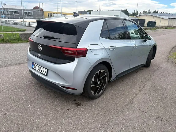 Volkswagen Id.3 2021 photo 3