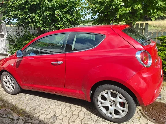 Alfa Romeo Mito 2010 photo 2