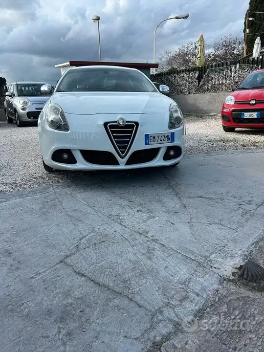 Alfa Romeo Giulietta 2012 photo 5