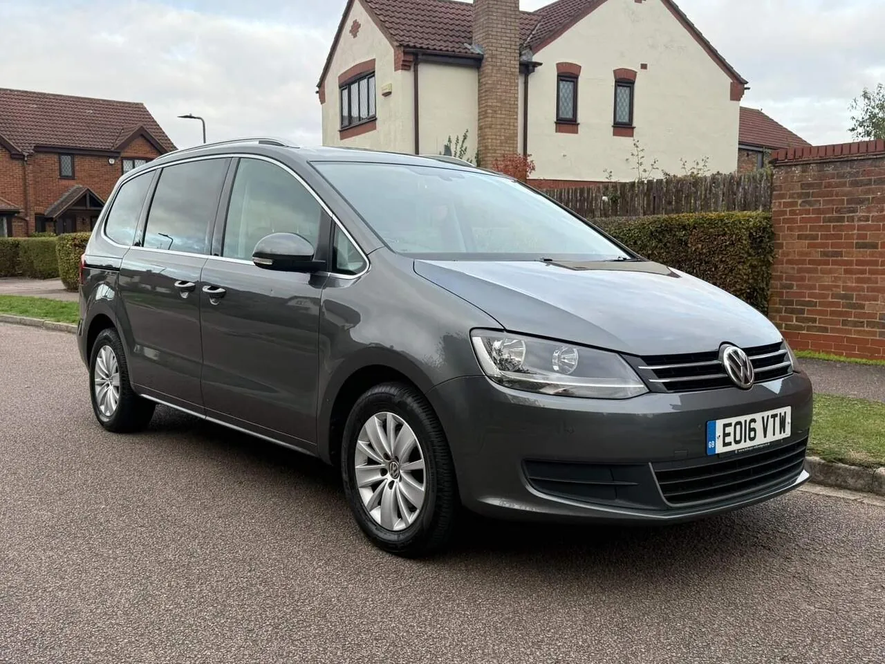 Volkswagen Sharan 2016 photo 3