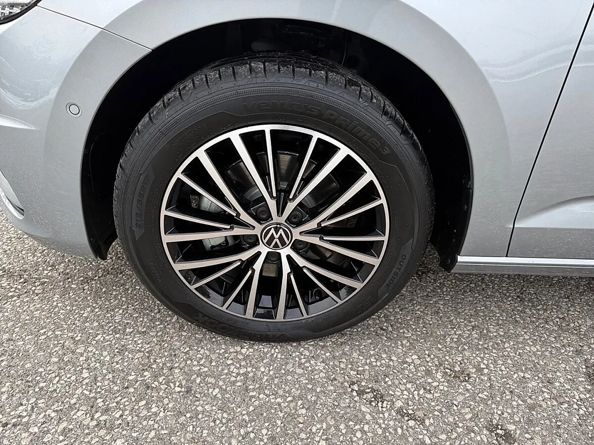 Volkswagen Touran 2025 photo 3