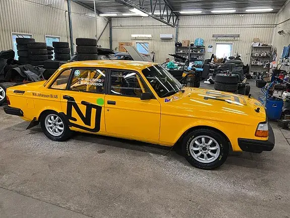 Volvo 240 1980 photo 2