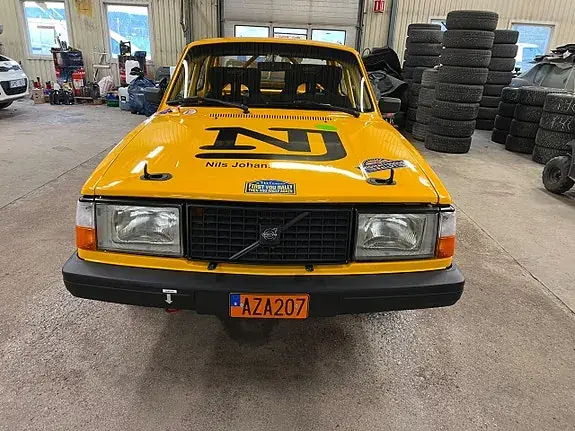 Volvo 240 1980 photo 5