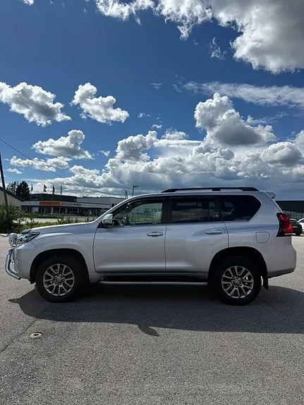 Toyota Land Cruiser 2019 photo 5