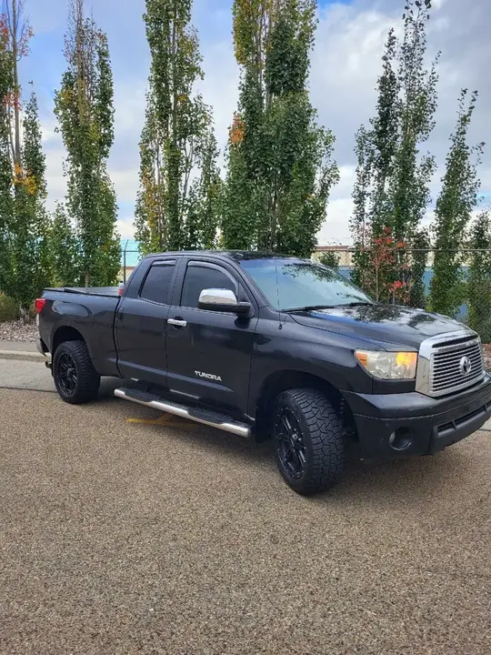 Toyota Tundra 2010 photo 3