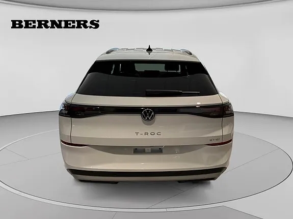 Volkswagen T-Roc 2027 photo 4