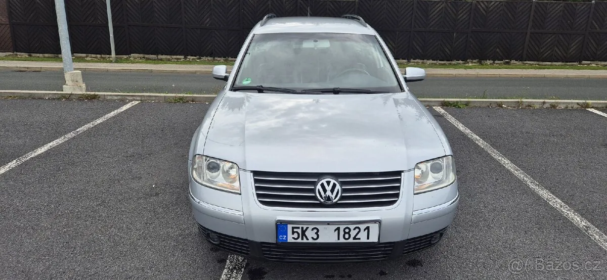Volkswagen Passat 2002 photo 3