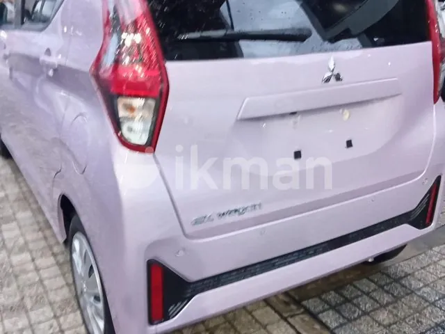 Mitsubishi Ek Wagon 2025 photo 4