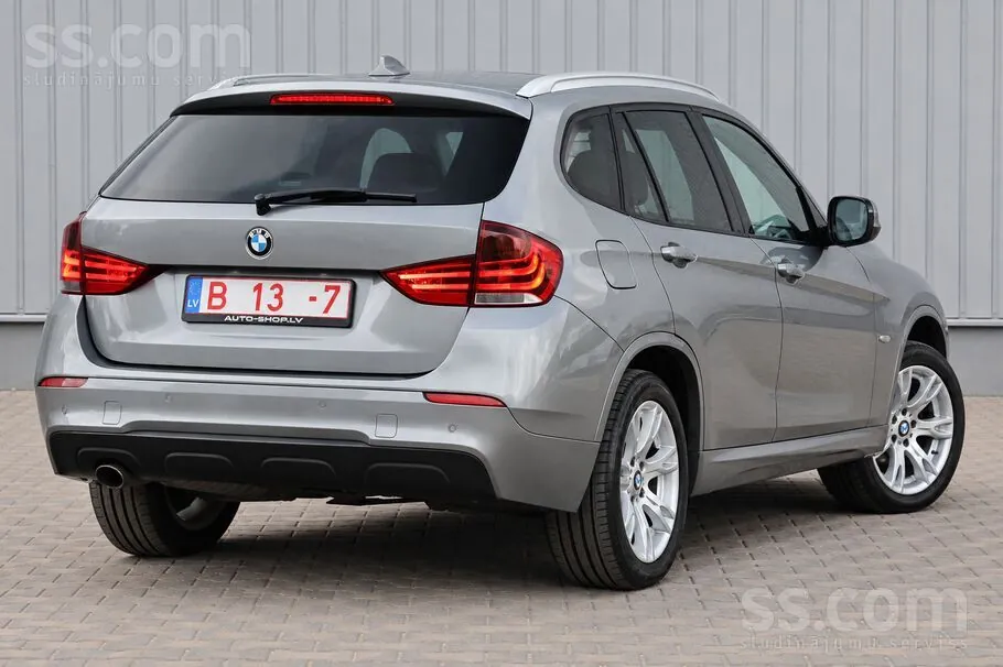 BMW X1 2012 photo 3