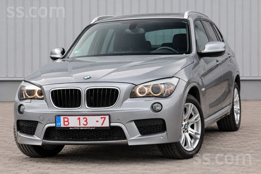 BMW X1 2012 photo 2