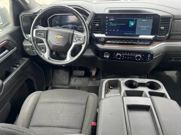 Chevrolet Silverado 1500 2023 photo 5