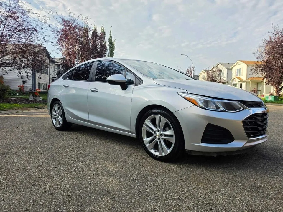 Chevrolet Cruze 2019 photo 2