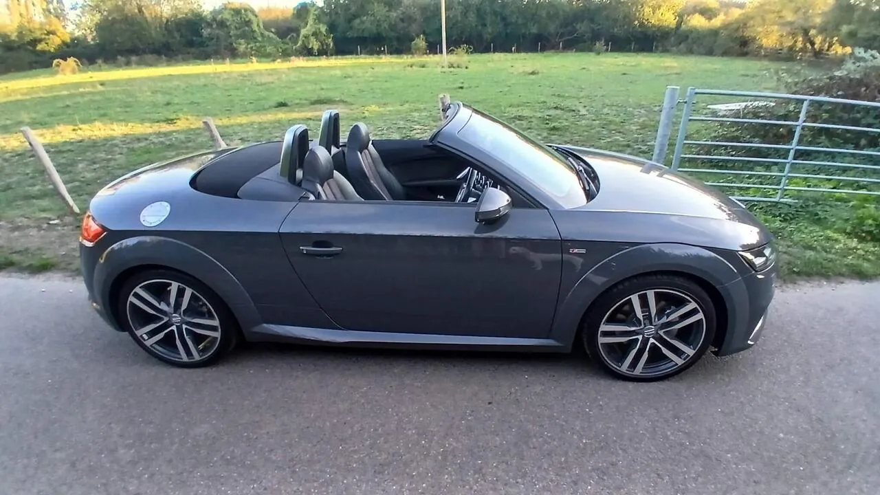 Audi Tt 2015 photo 3