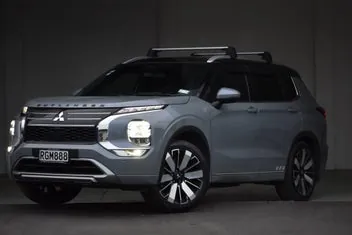 Mitsubishi Outlander 2025 photo 2