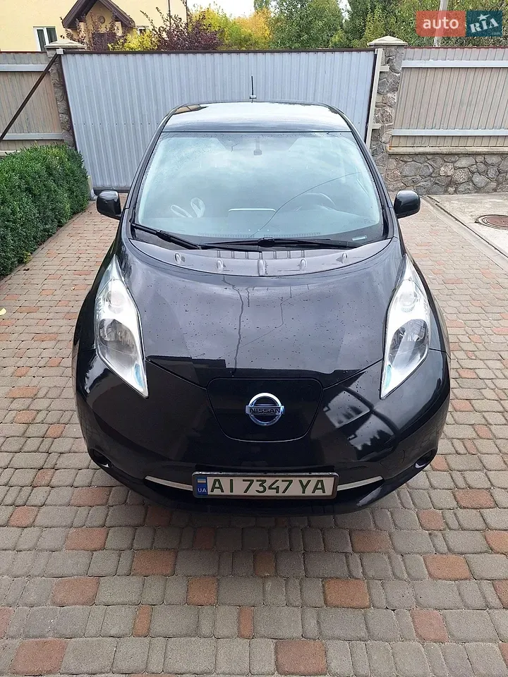 Nissan Leaf 2015 photo 2
