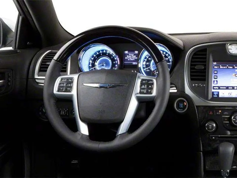 Chrysler 300 2012 photo 4