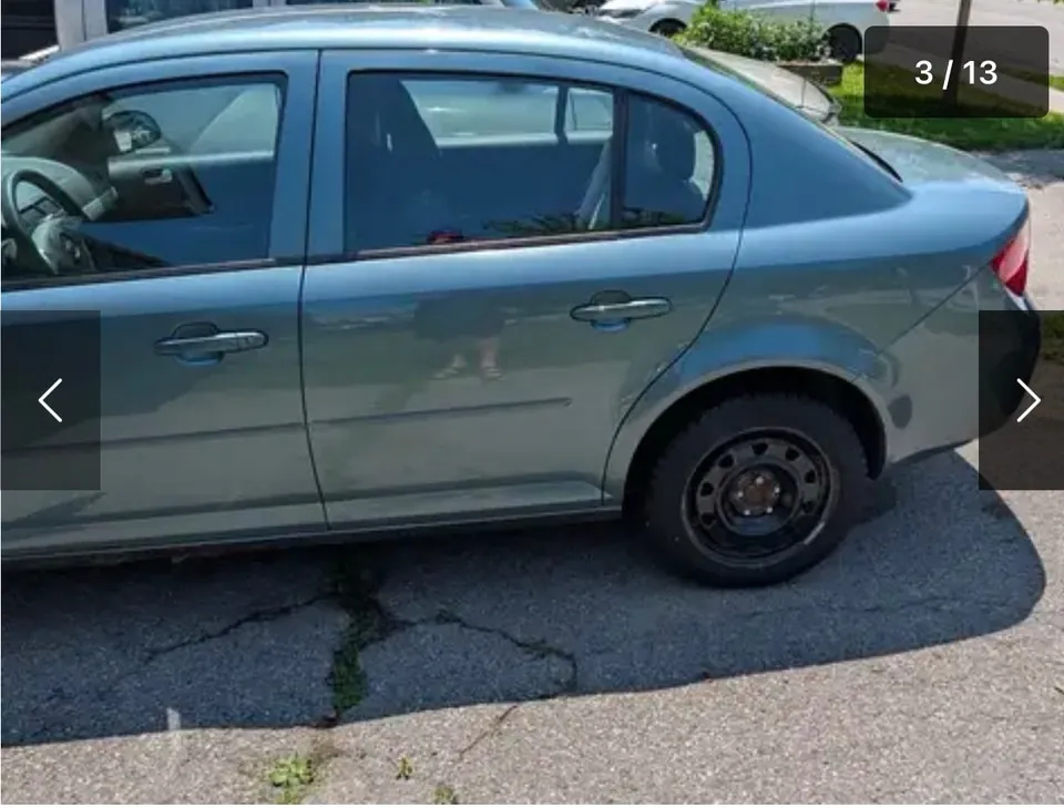 Chevrolet Cobalt 2010 photo 3