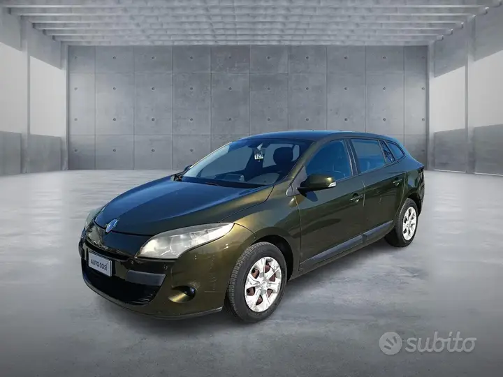 Renault Megane Iii 2010 photo 2