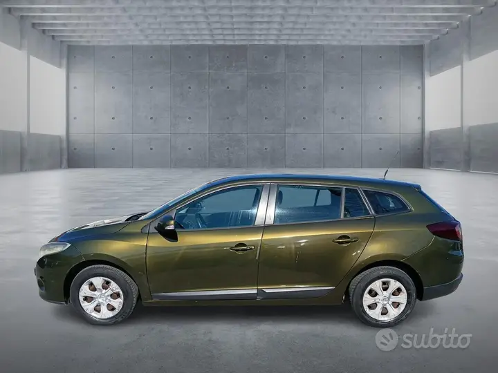 Renault Megane Iii 2010 photo 4