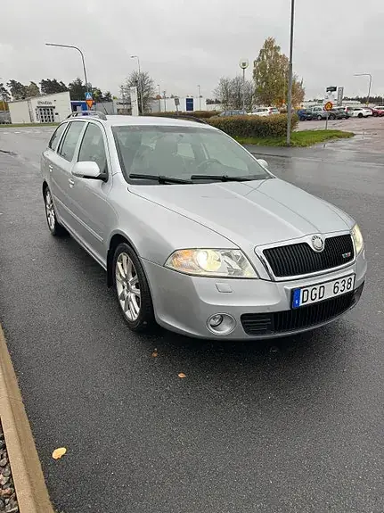 Skoda Octavia 2008 photo 3