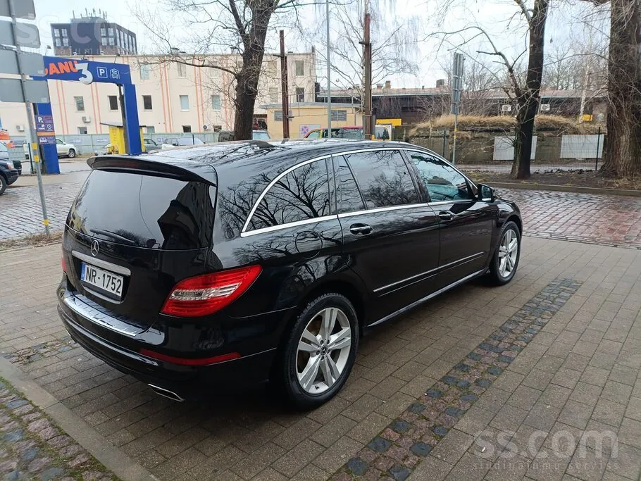 Mercedes-Benz R350 2012 photo 4
