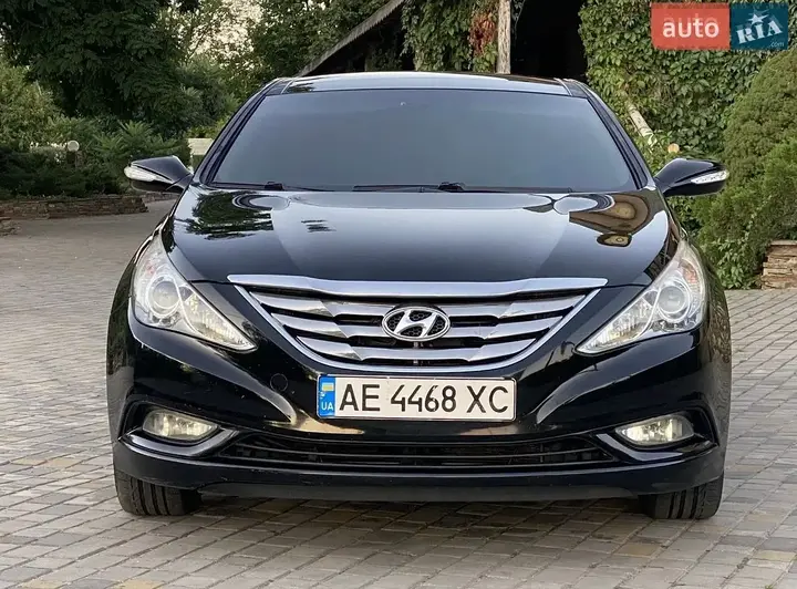 Hyundai Sonata 2010 photo 3