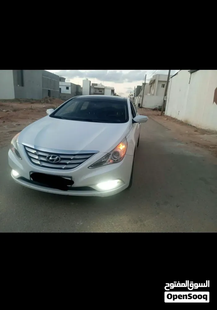 Hyundai Sonata 2012 photo 2