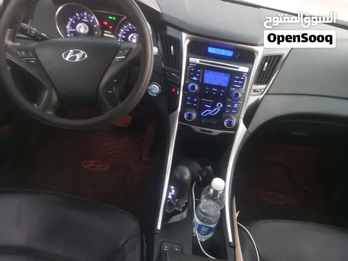 Hyundai Sonata 2012 photo 4