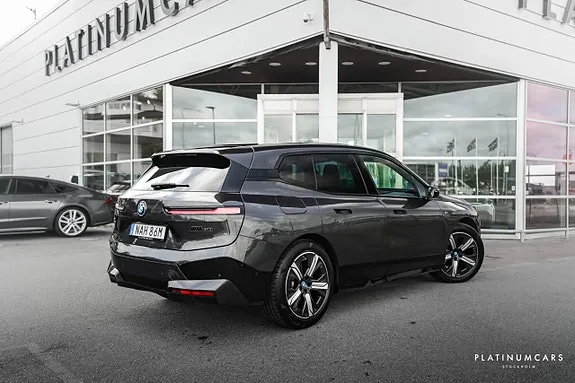BMW Ix 2023 photo 2