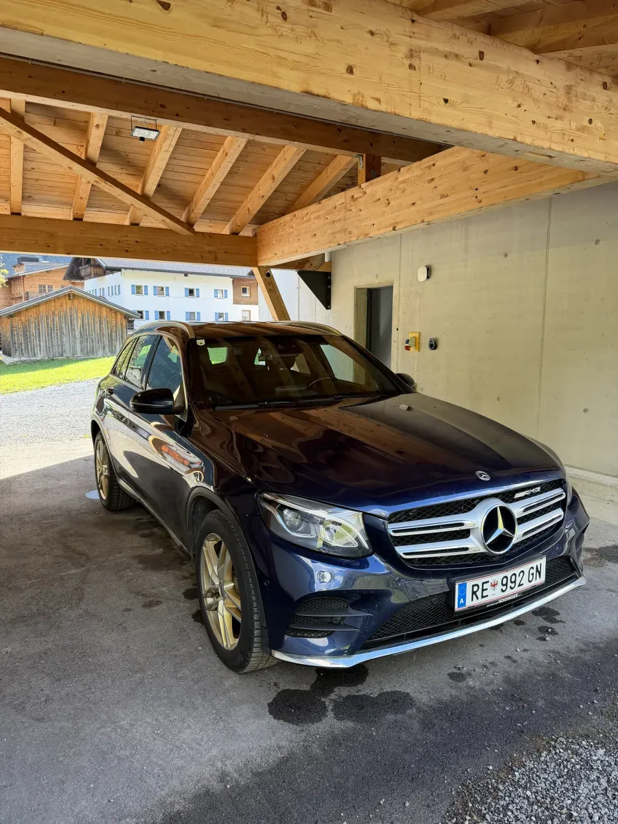 Mercedes-Benz Glc-Class 2018 photo 2