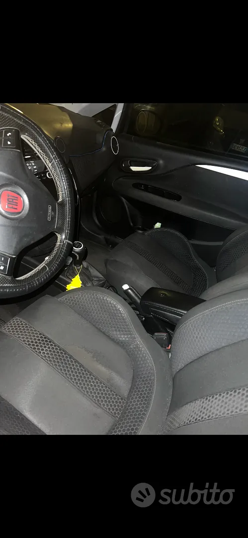 Fiat Punto Evo 2010 photo 2