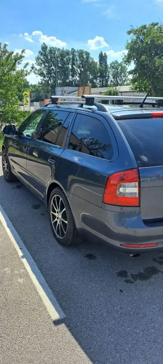 Skoda Octavia 2012 photo 3