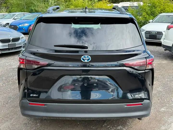 Toyota Sienna 2025 photo 5