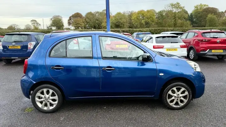 Nissan Micra 2016 photo 2