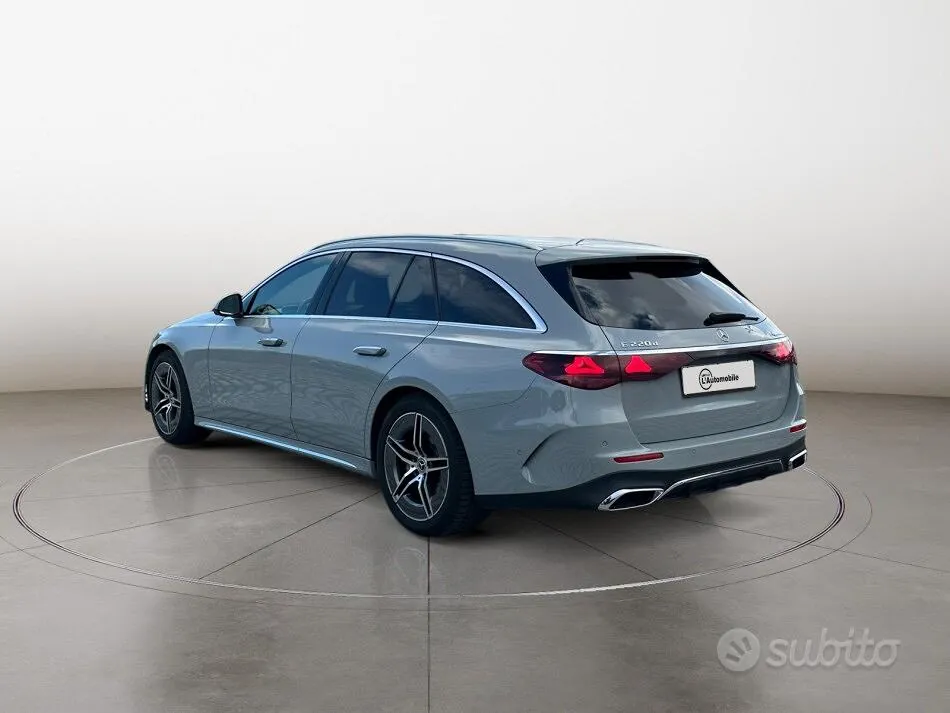 Mercedes-Benz E-Class 2024 photo 3