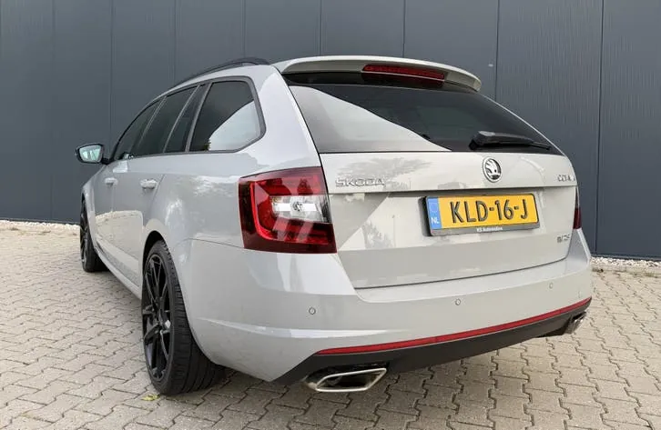Skoda Octavia 2019 photo 2